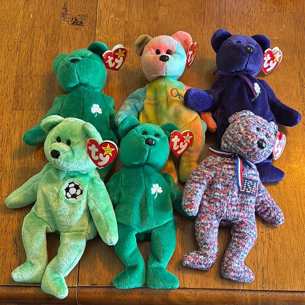 Ty Beanie Babies Green and Multicolor Plush Collection